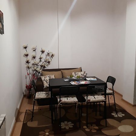Guest Rooms Heart Of Sofia Esterno foto